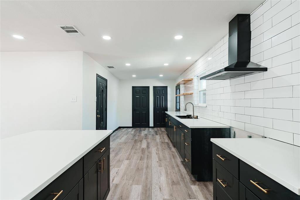 Dallas, TX 75229,2953 Bay Oaks Drive