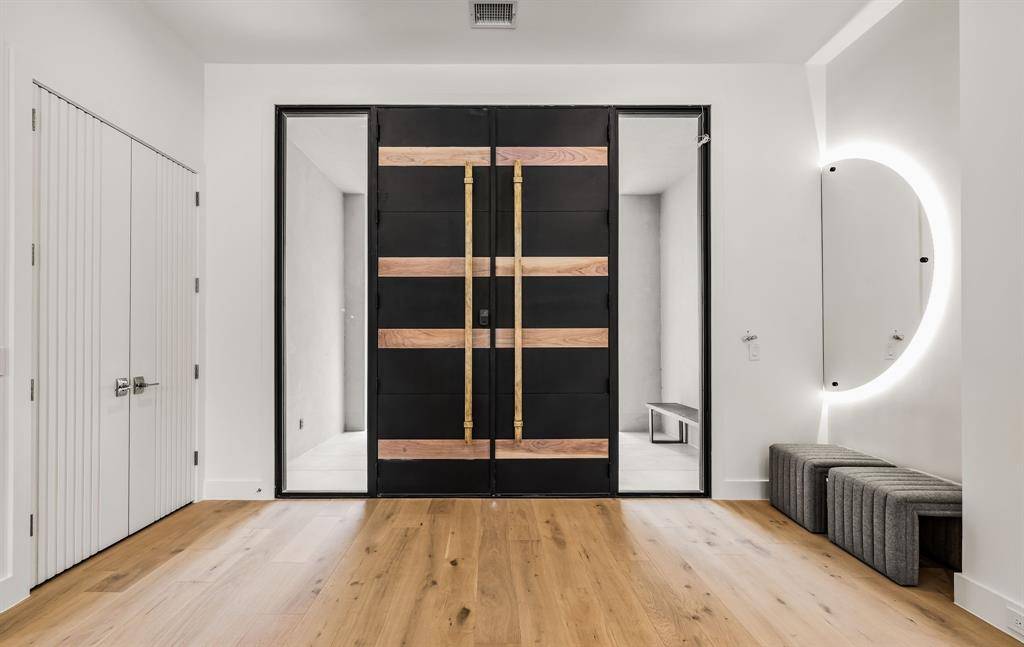 Dallas, TX 75229,3959 Hockaday Drive