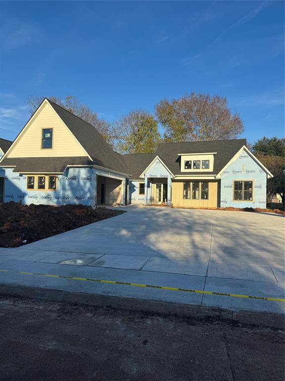 Bossier City, LA 71111,329 Autumn Ridge Drive