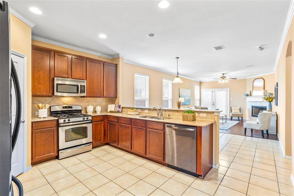 Mckinney, TX 75070,5832 Pebble Ridge Drive