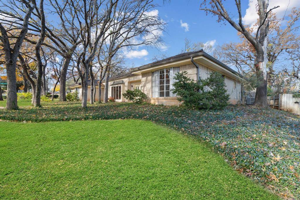 Fort Worth, TX 76103,5021 Sugar Lake Road