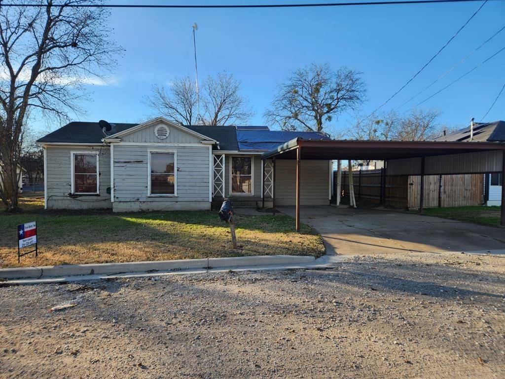 Jacksboro, TX 76458,523 Richardson Street