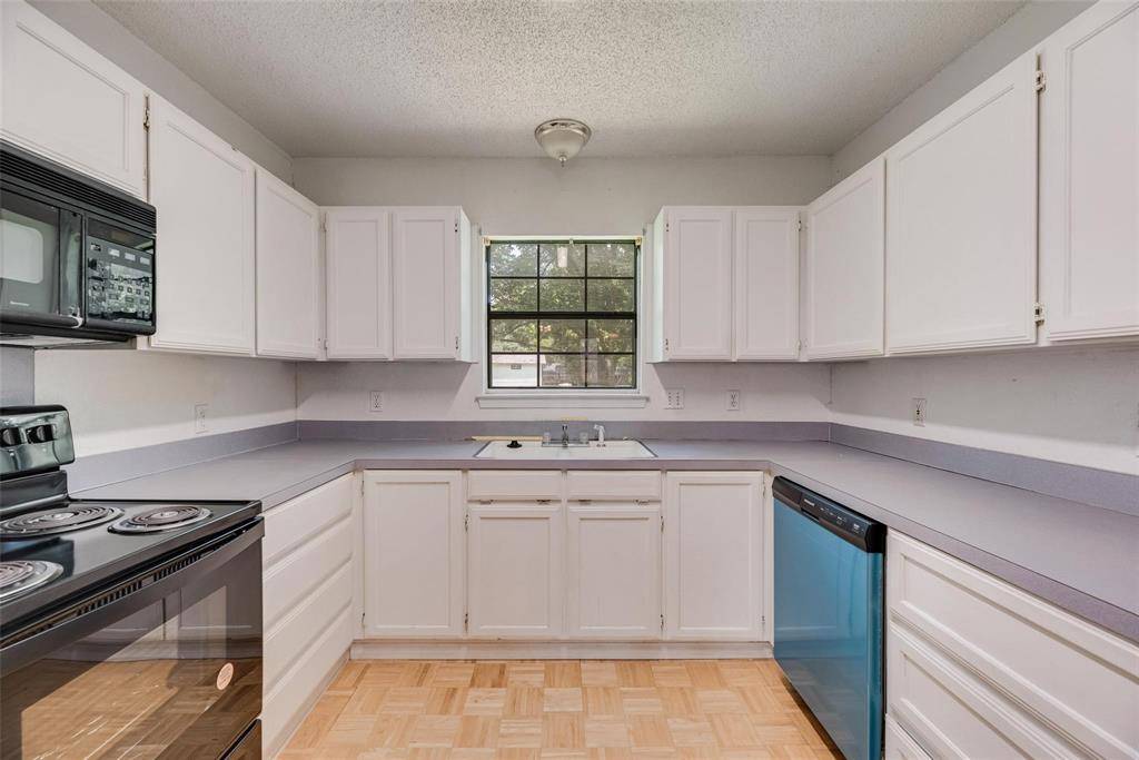 Cleburne, TX 76033,918 Prairie Avenue