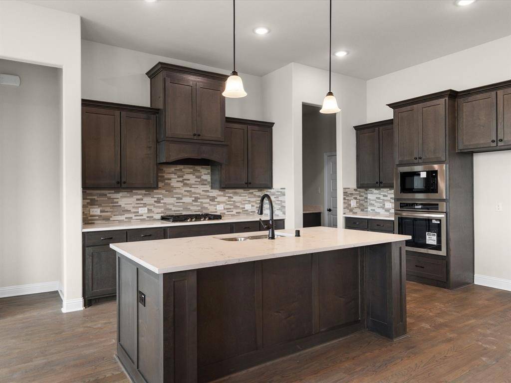 Waxahachie, TX 75165,128 Lila Lake Drive