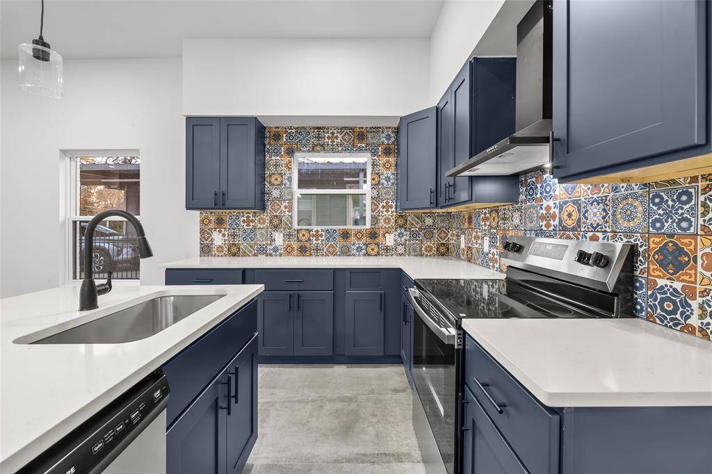 Dallas, TX 75212,2511 lapsley Street