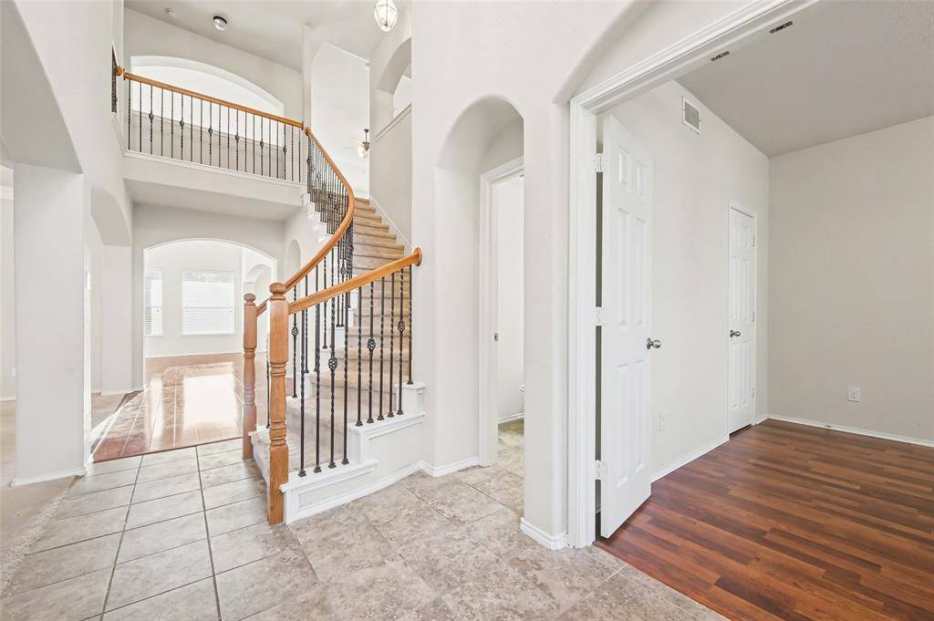 Mansfield, TX 76063,4902 Spring Lake Parkway