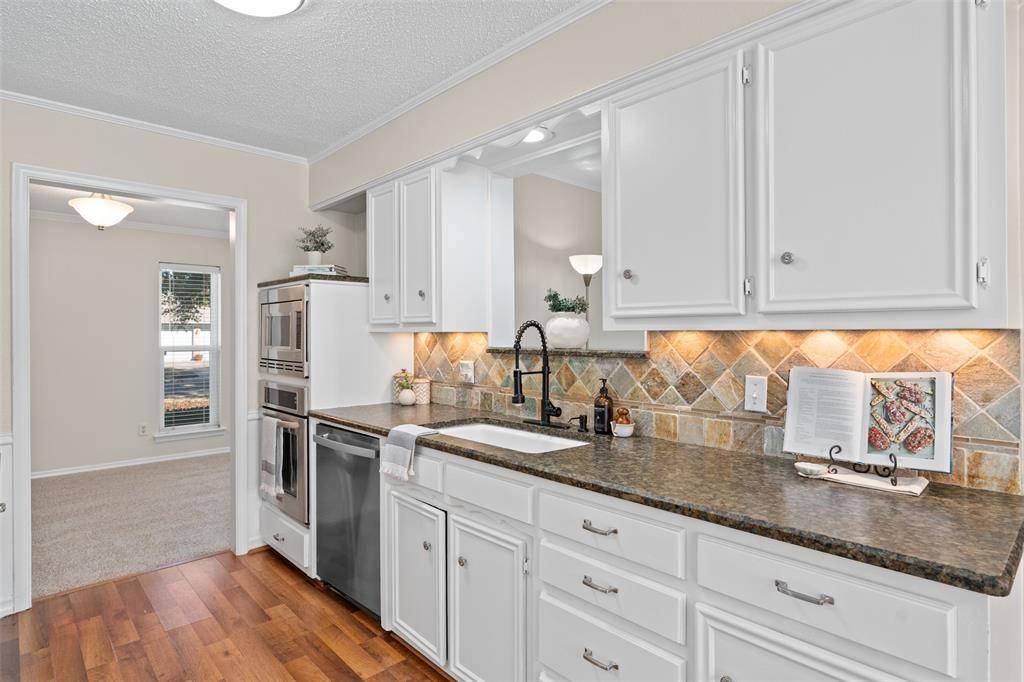 Arlington, TX 76013,2100 Friar Tuck Drive