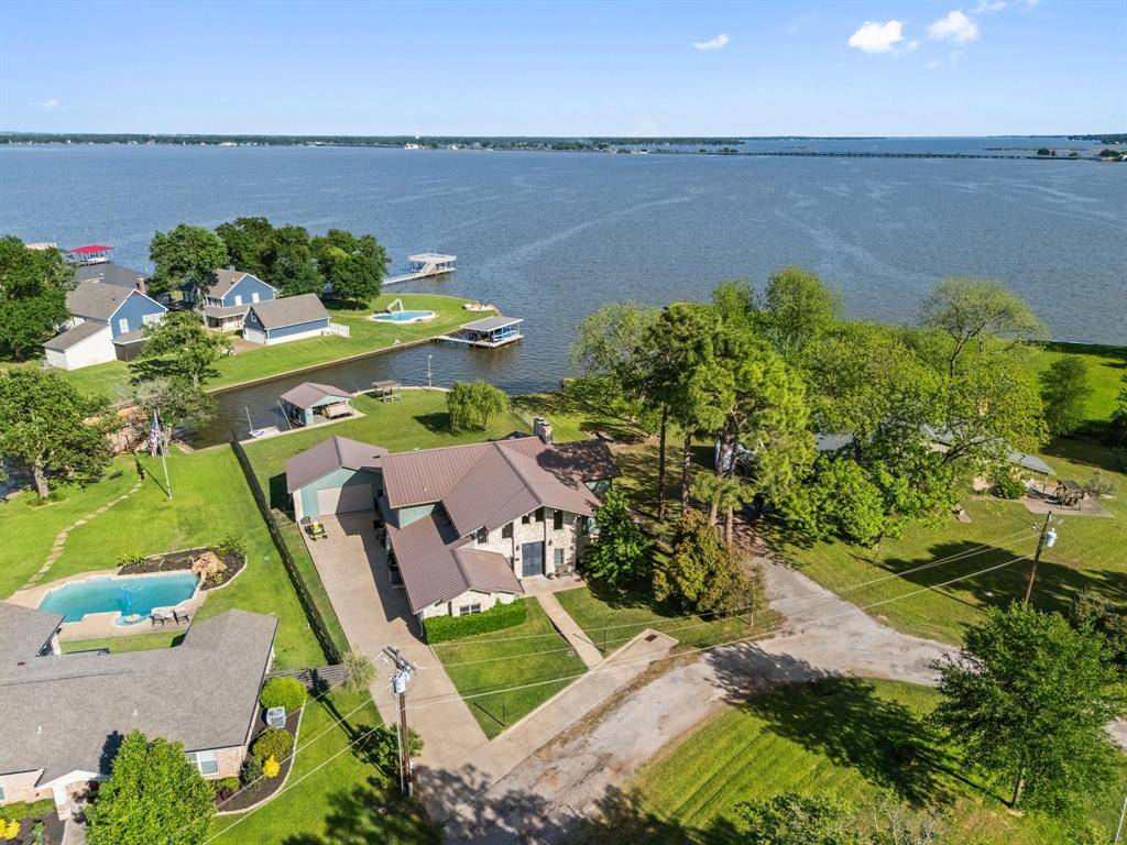 Seven Points, TX 75143,1035 Holiday Circle