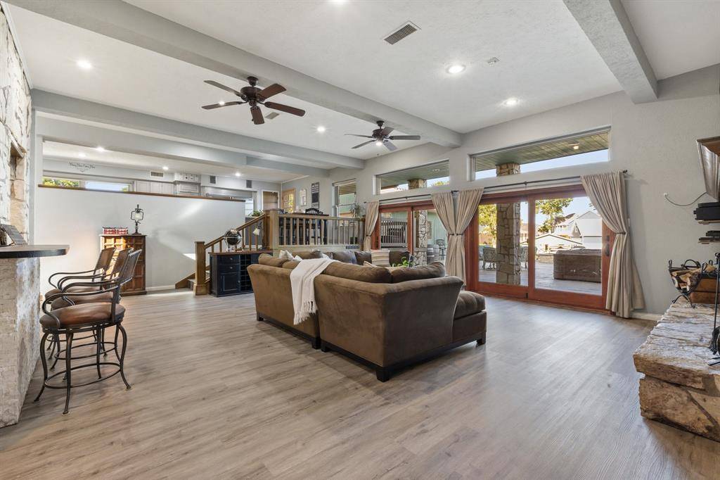 Seven Points, TX 75143,1035 Holiday Circle