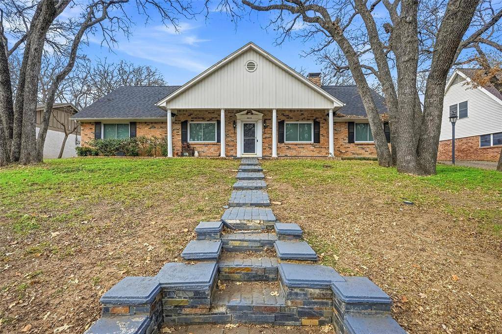 Arlington, TX 76013,3015 Yellowstone Drive