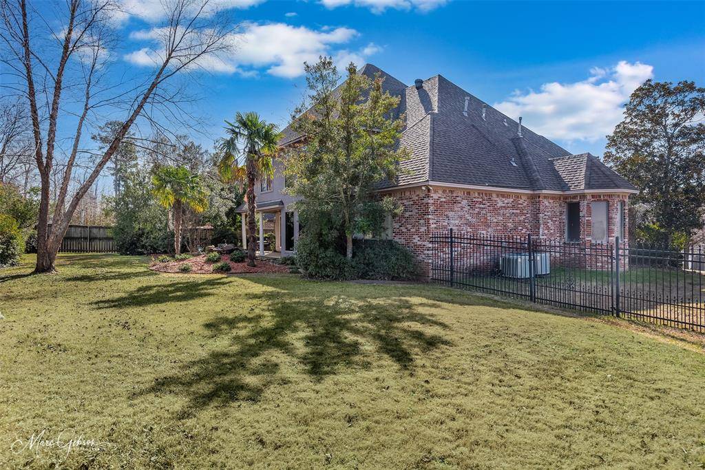 Shreveport, LA 71106,1069 Waters Edge Circle