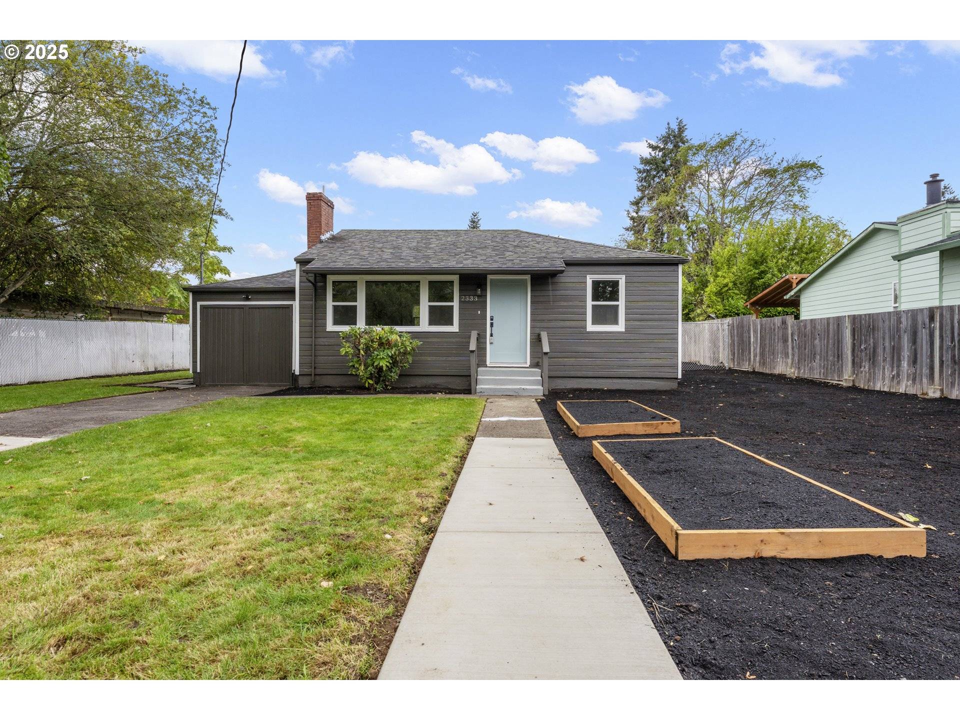 Portland, OR 97233,2333 SE 124TH AVE