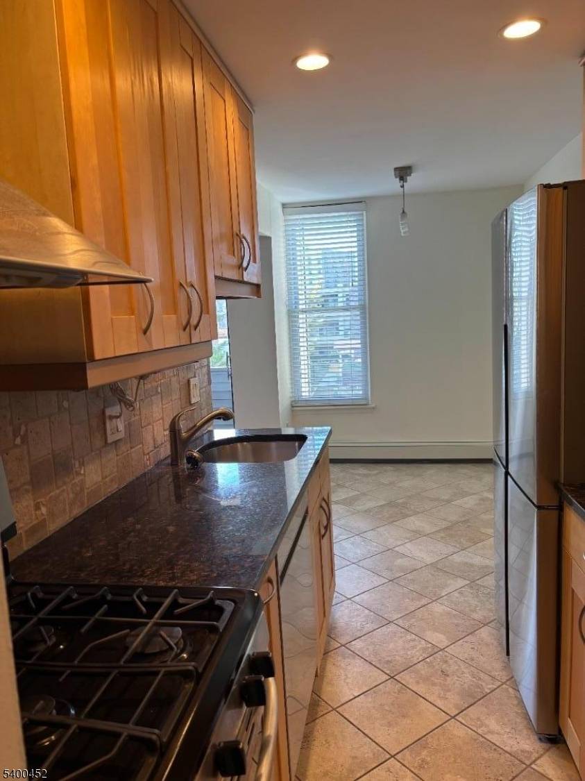 Nutley Twp., NJ 07110,12 River Rd #J