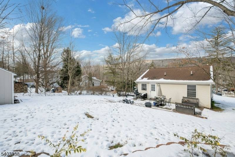 West Milford Twp., NJ 07480,32 Overlook Road