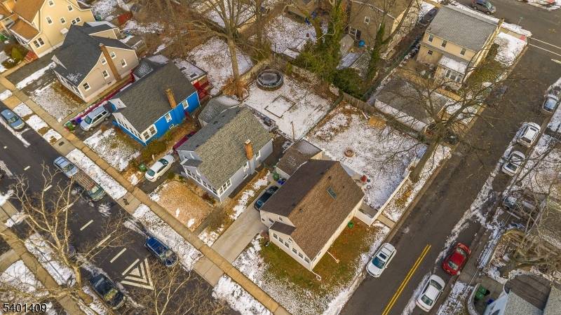 Roselle Boro, NJ 07203,761 Drake Ave