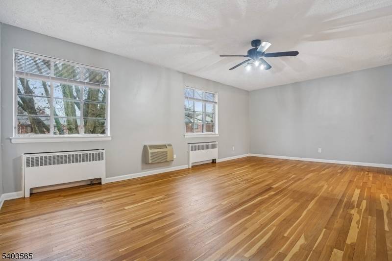 Springfield Twp., NJ 07081,23B Troy Dr #B