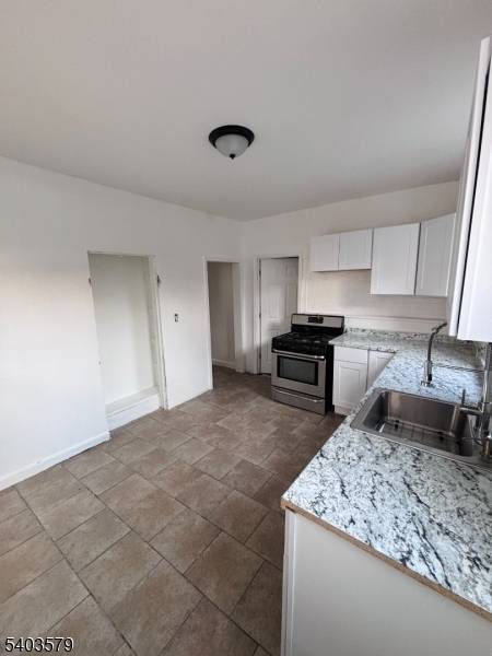 Paterson City, NJ 07524,9 Sparrow St