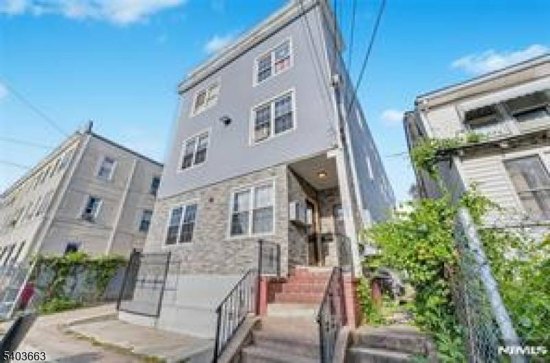 Paterson City, NJ 07514,399 E 28th Street