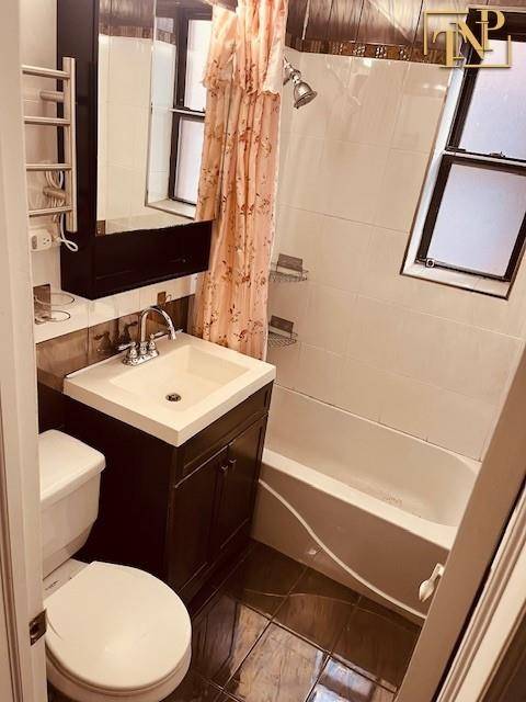 Brooklyn, NY 11235,3021 Avenue Z #2L