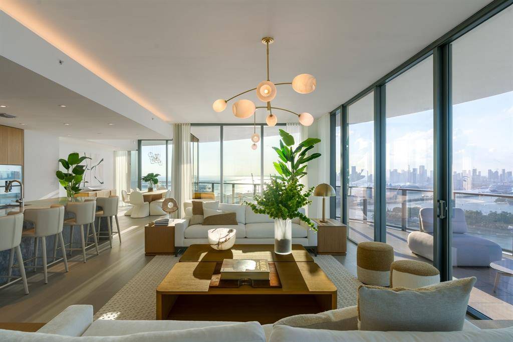 Miami Beach, FL 33139,501 West Ave #3903/3904