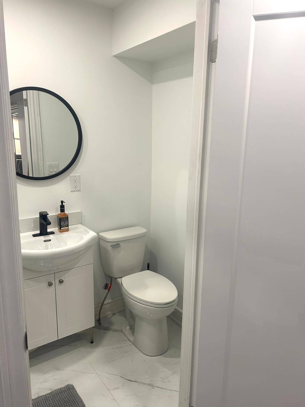 Richmond Hill, ON L4C 4L6,55 Oxford ST