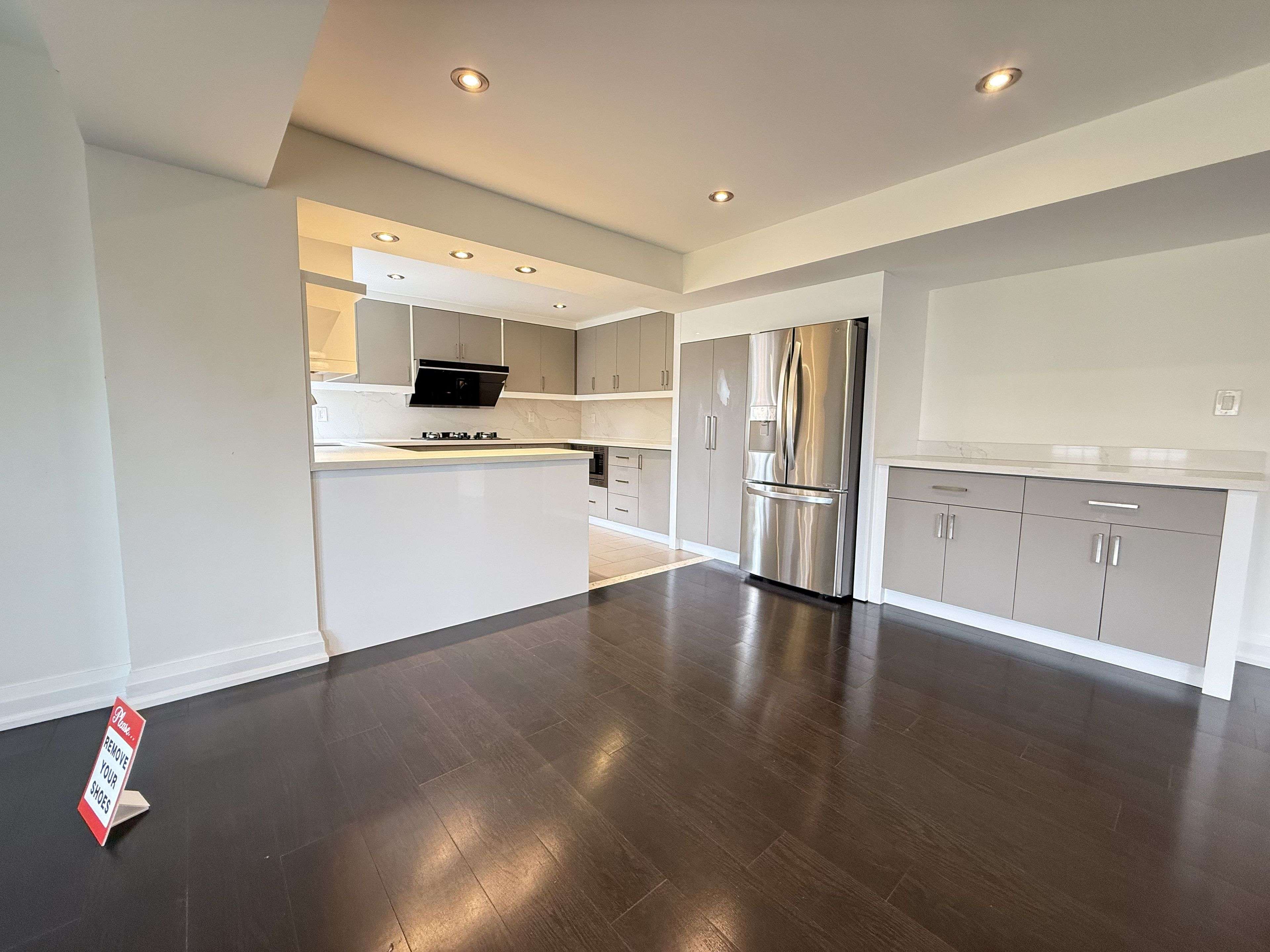 Richmond Hill, ON L4B 4B4,256 Boake TRL