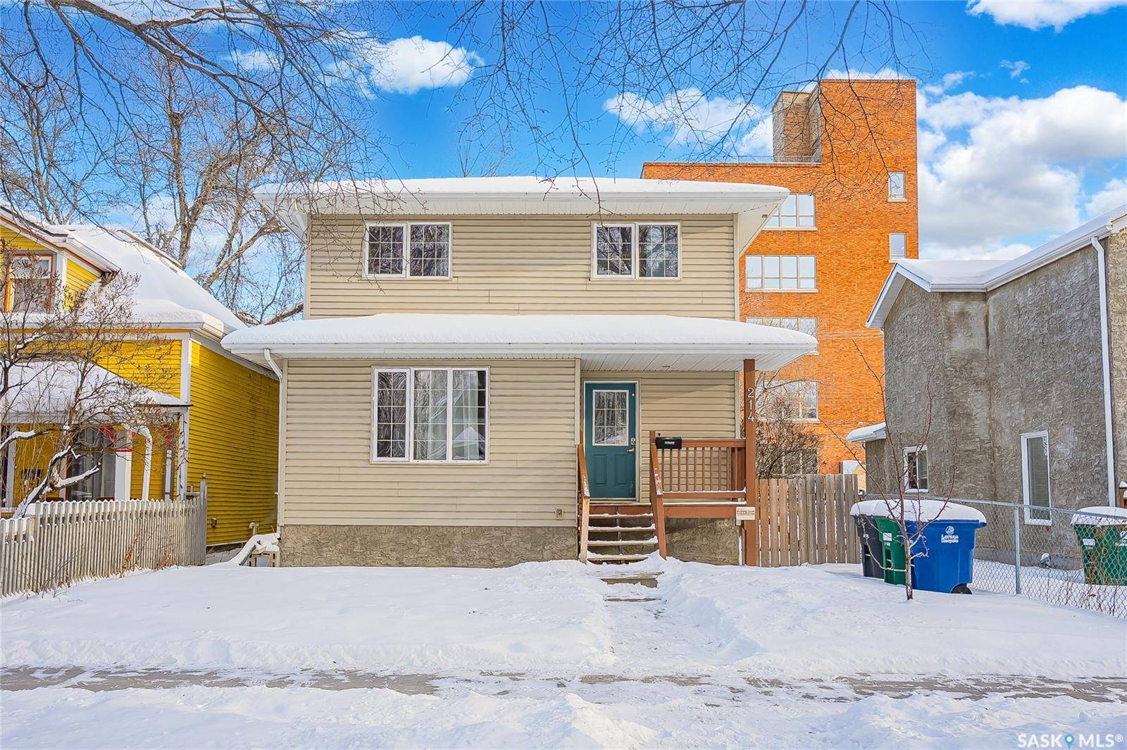 Saskatoon, SK S7L 1R7,214 E AVENUE N