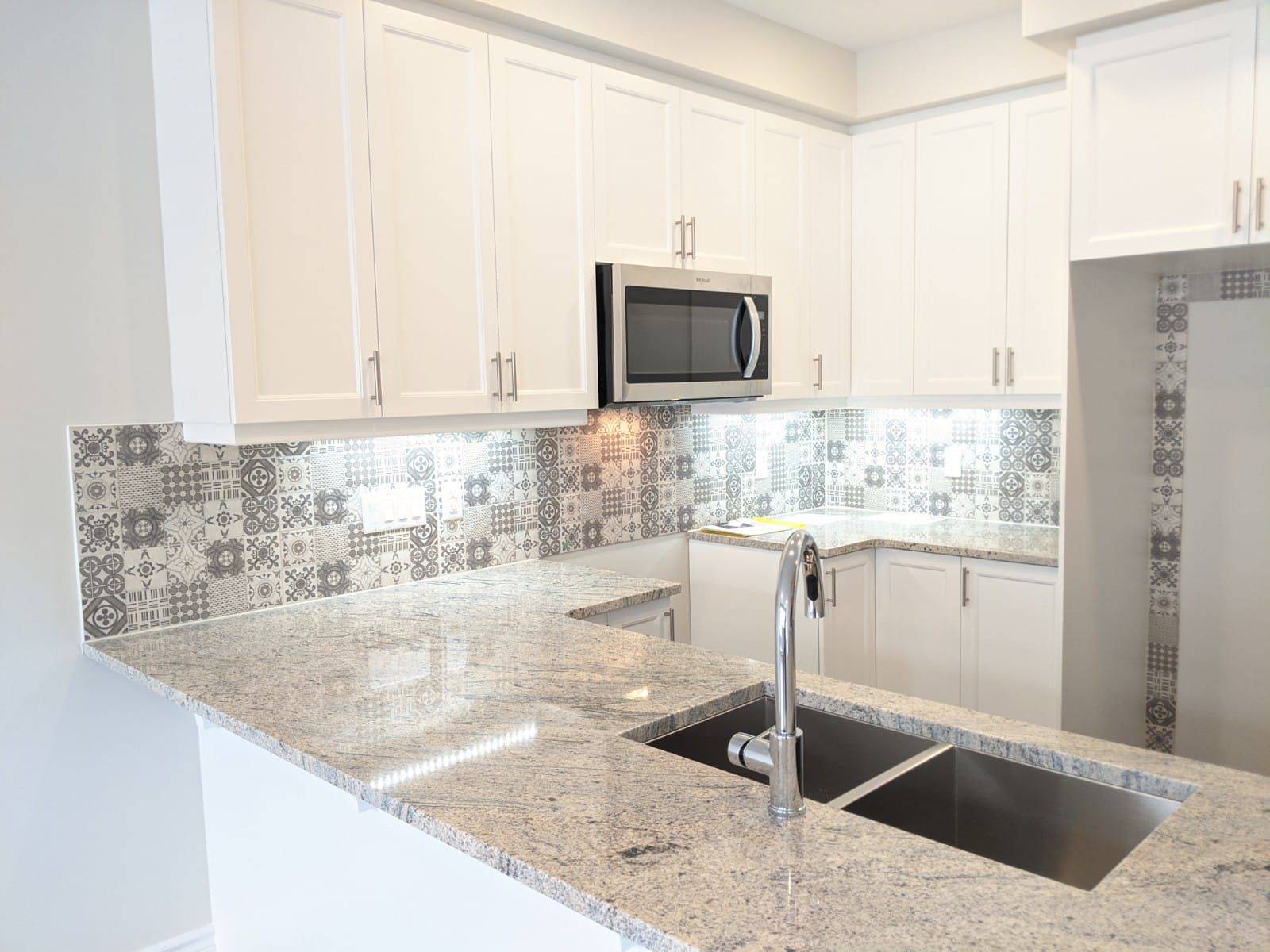 Blossom Park - Airport And Area, ON K1T 0R7,3961 Kelly Farm DR