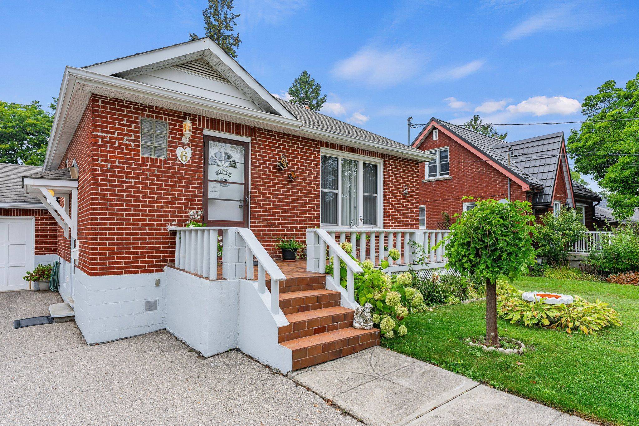 Guelph, ON N1E 2T3,6 Hepburn AVE