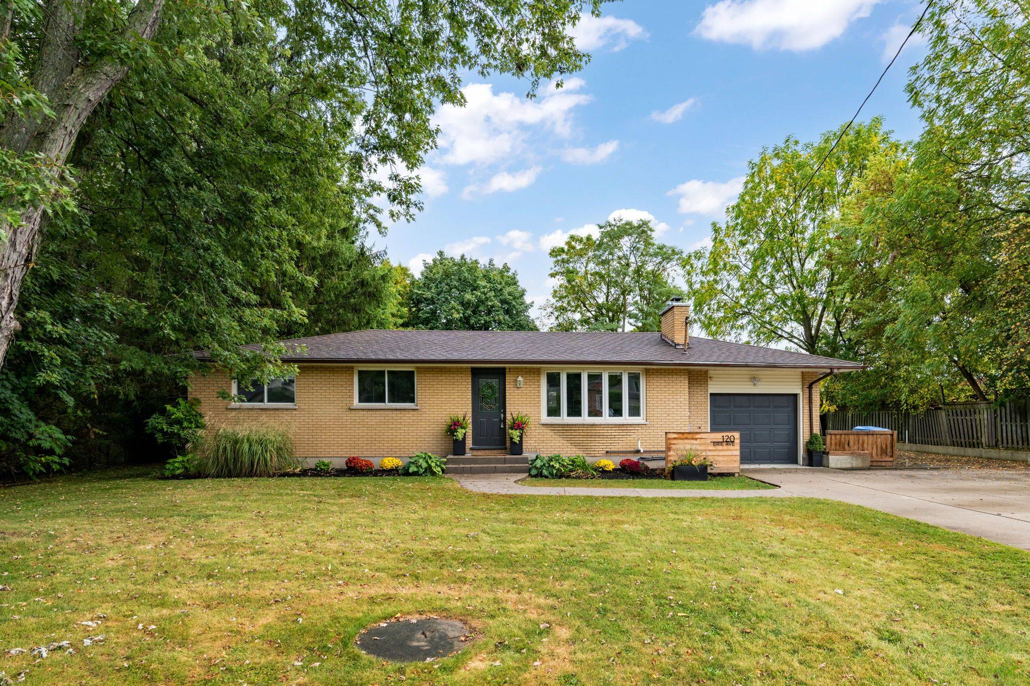 Middlesex Centre, ON N0L 1R0,120 Erie AVE