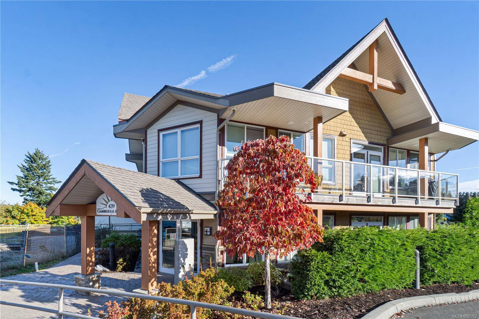 Qualicum Beach, BC V9K 0B2,439 College Rd #203