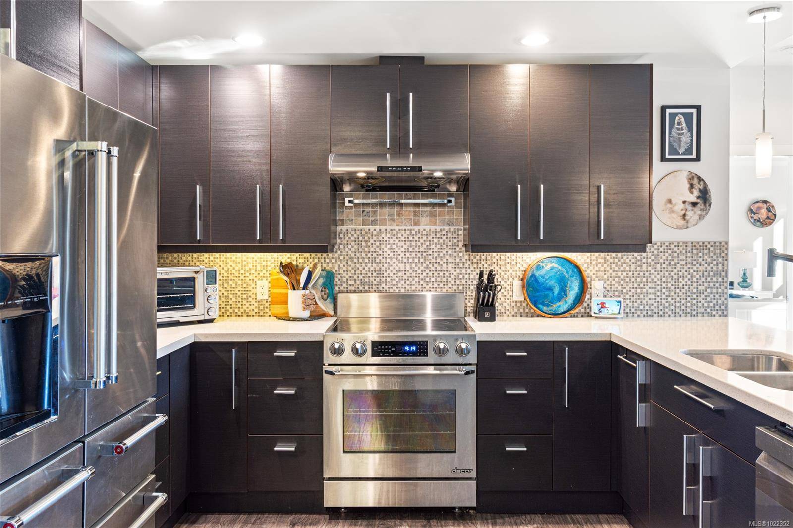 Qualicum Beach, BC V9K 0B2,439 College Rd #203