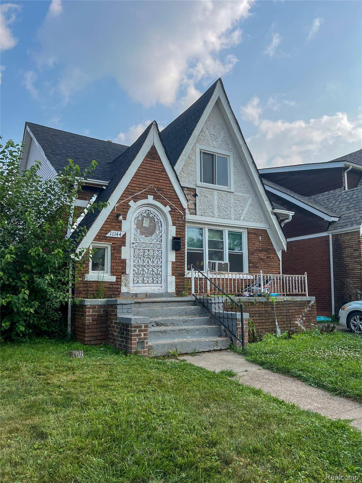 Detroit, MI 48205,11144 Sanford ST