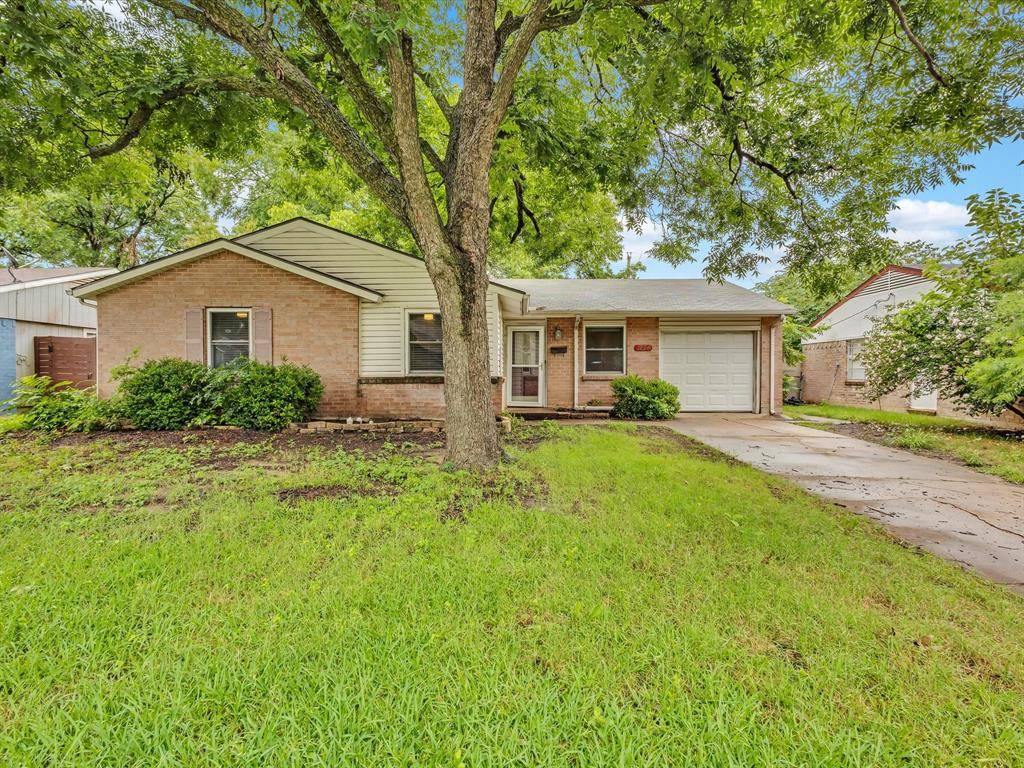 Plano, TX 75075,1224 Meadowcrest Drive