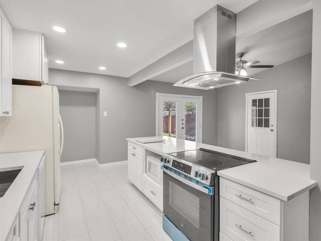 Plano, TX 75075,1224 Meadowcrest Drive