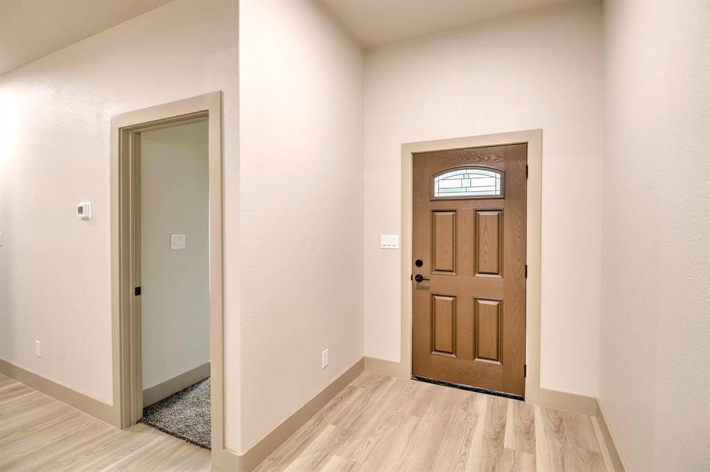 Sherman, TX 75090,1019 HOLIDAY Drive