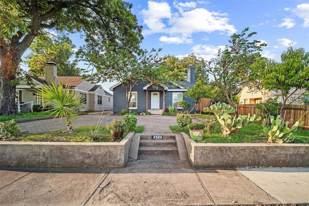 Dallas, TX 75211,2522 W Jefferson Boulevard