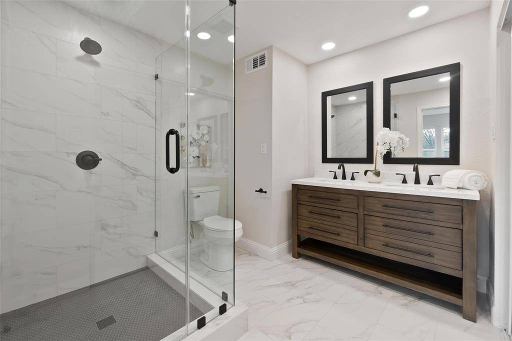 Dallas, TX 75209,4816 W Mockingbird Lane