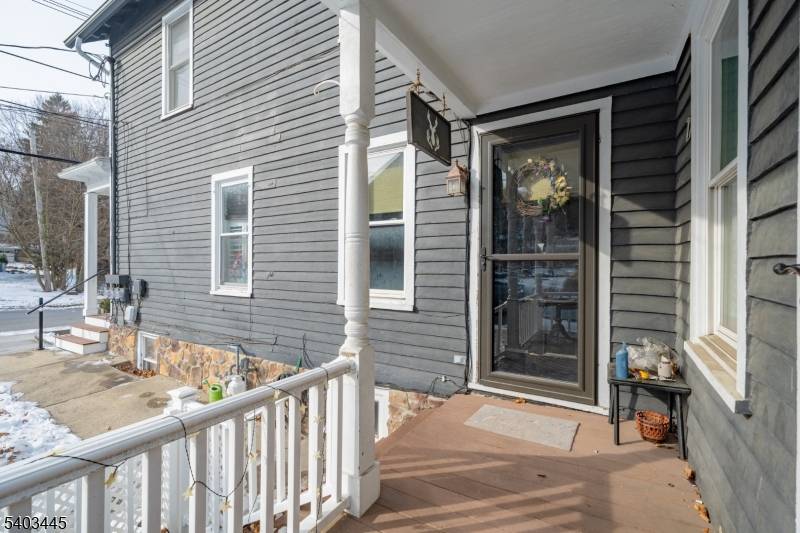 Califon Boro, NJ 07830,44 Main St