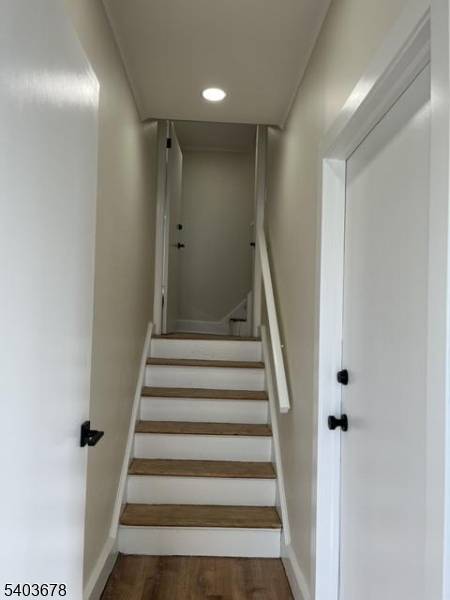 East Orange City, NJ 07017,90 Burchard Ave