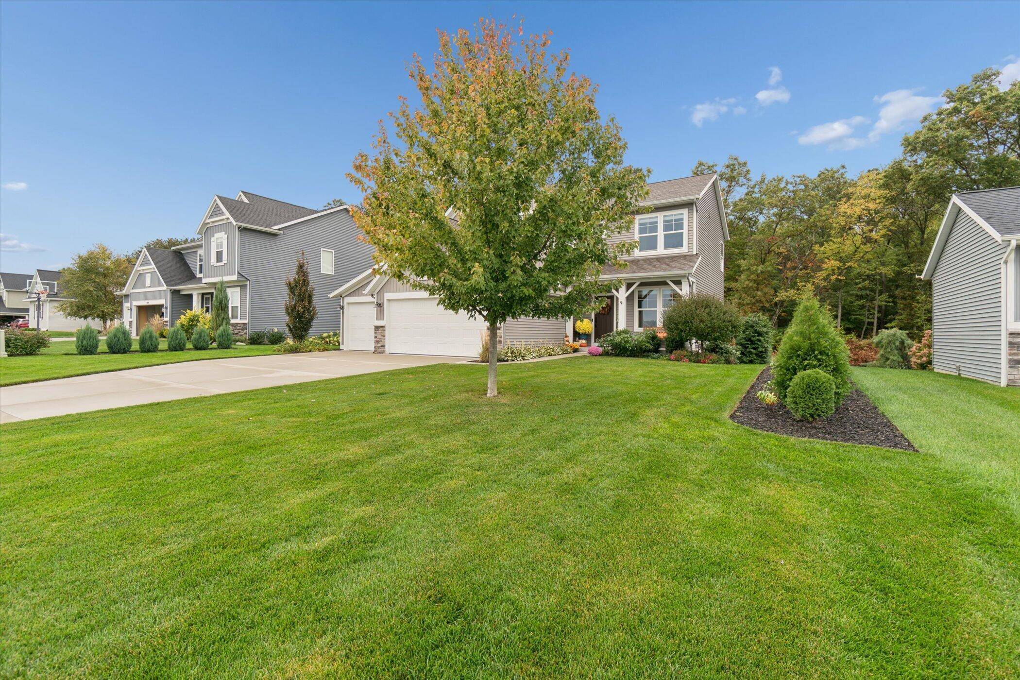 Grand Haven, MI 49417,12651 Riverton RD