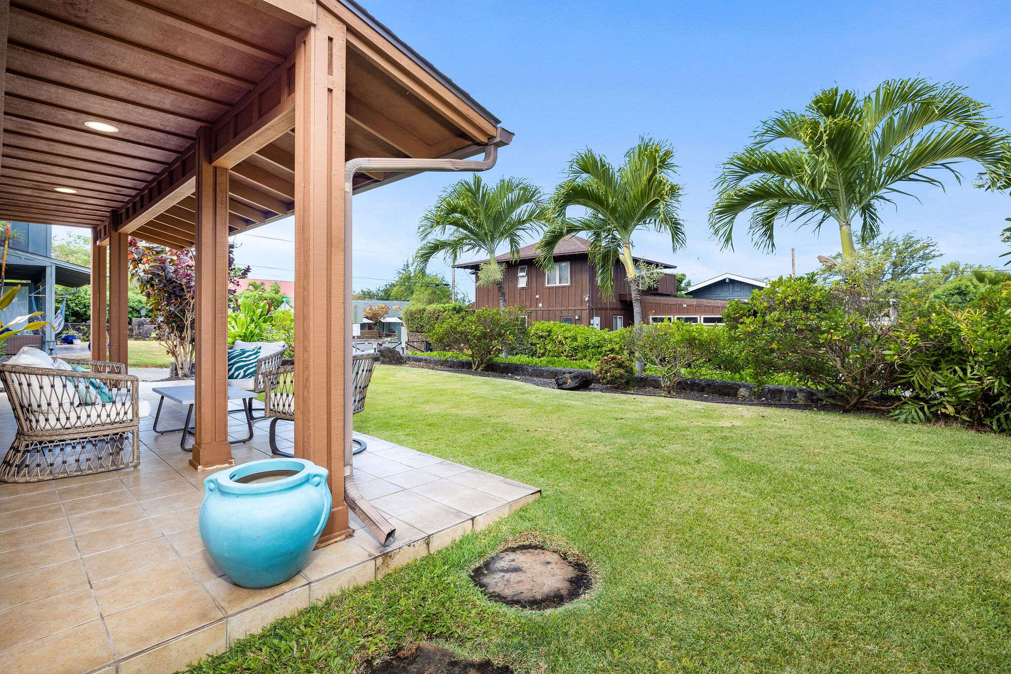 Kailua-kona, HI 96740,76-6183 KUMU PL