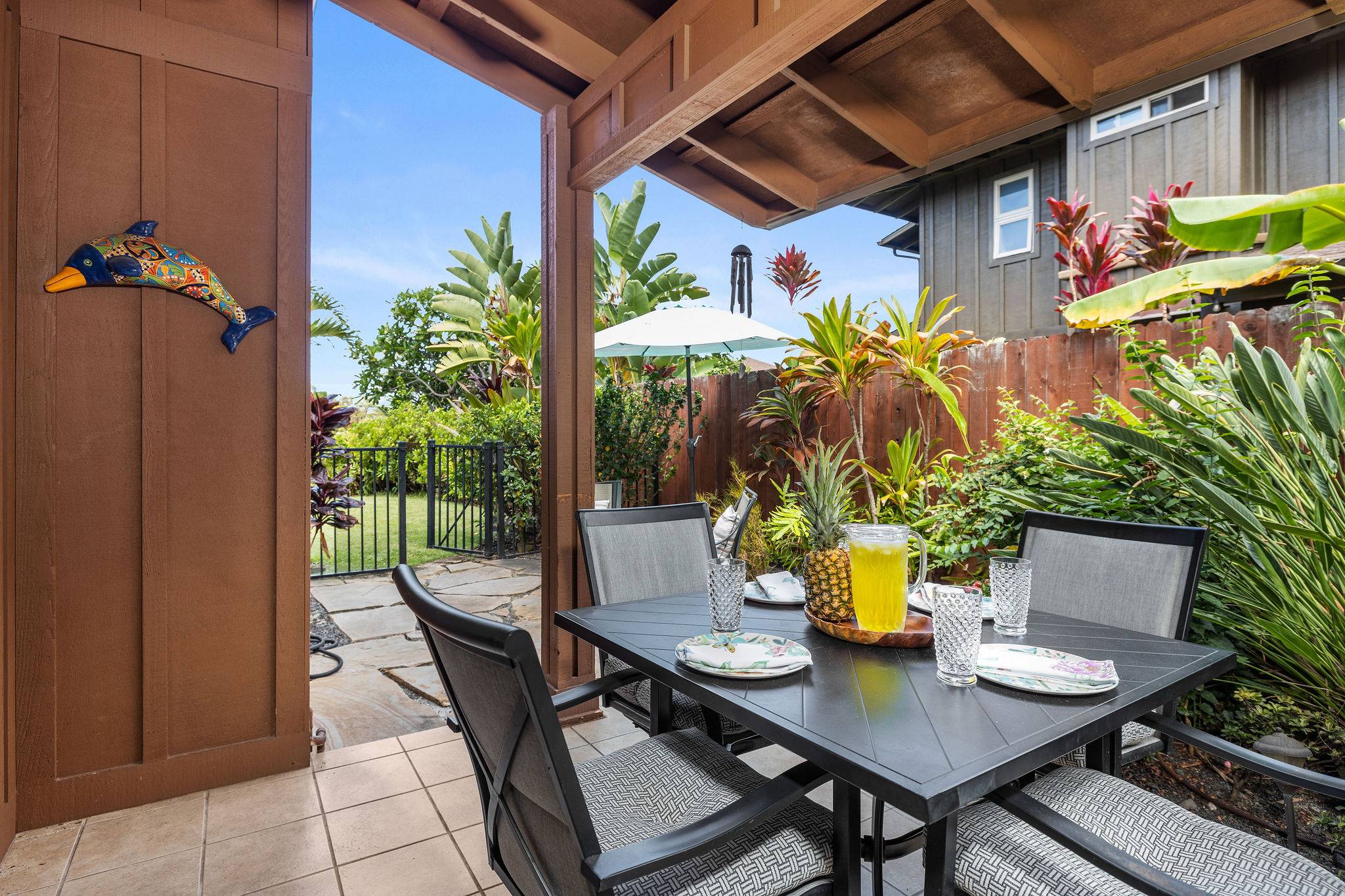 Kailua-kona, HI 96740,76-6183 KUMU PL