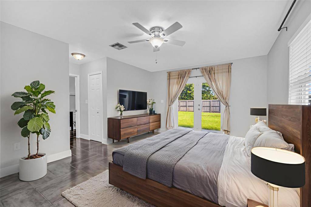 Hollywood, FL 33021,915 N 31st Rd