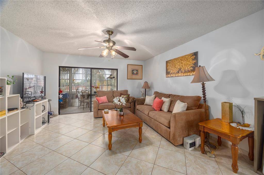 Lauderdale Lakes, FL 33319,3990 NW 42nd Ave #311