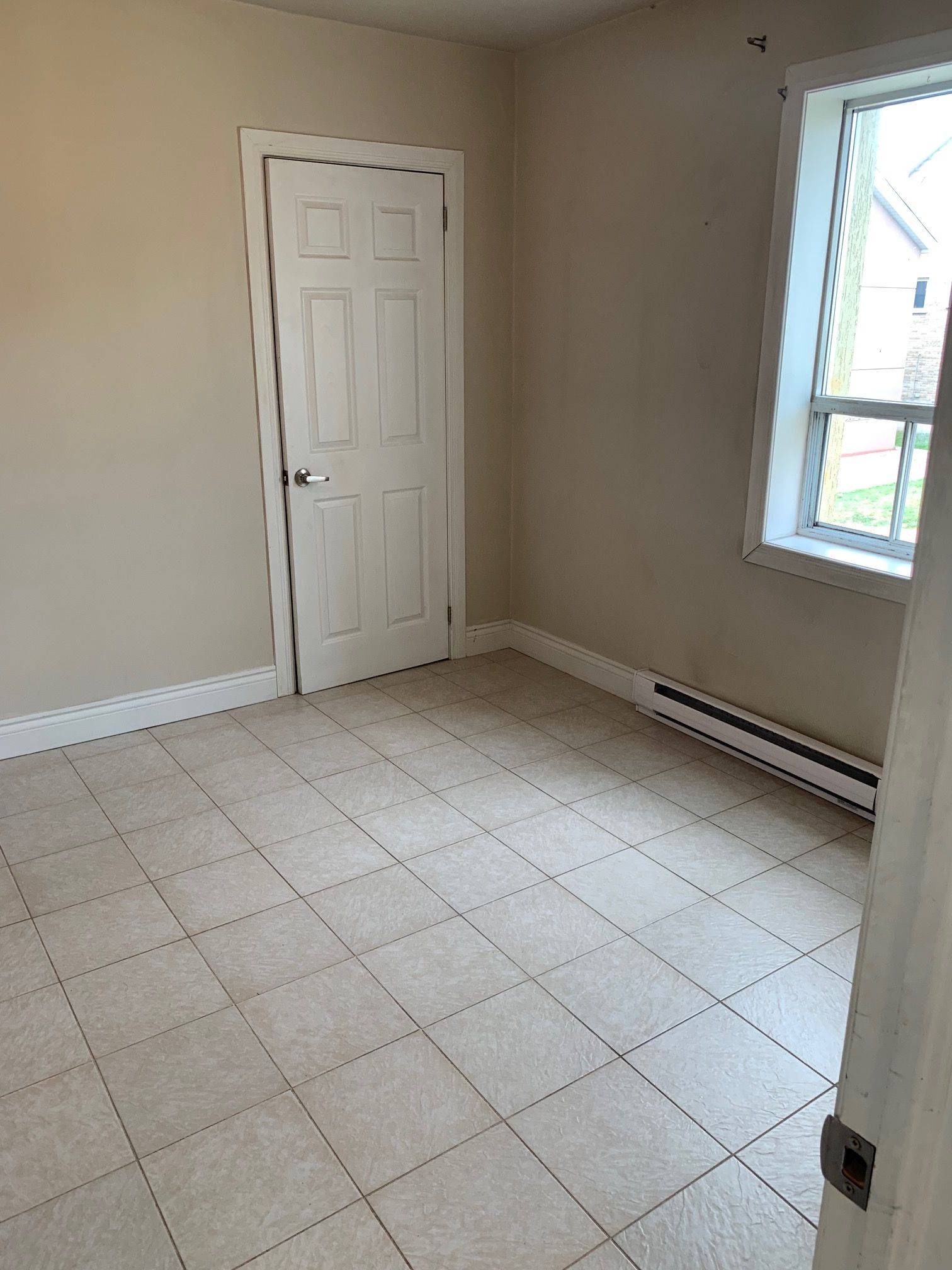 Toronto W06, ON M8W 1N3,3430 Lakeshore BLVD W #3