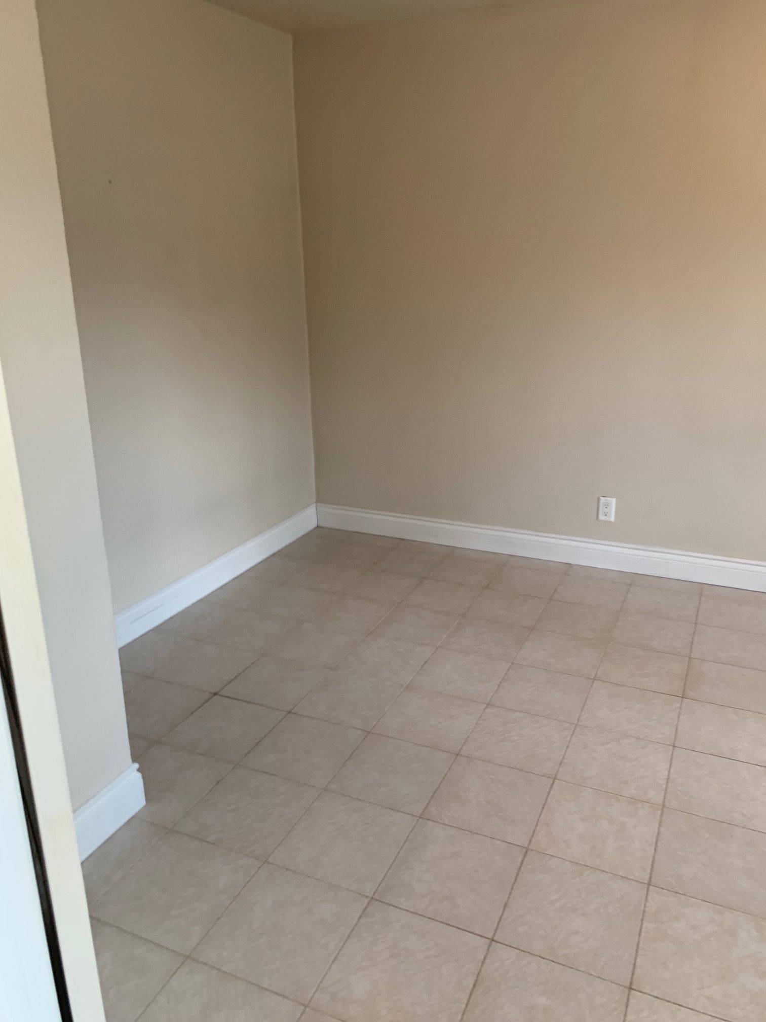 Toronto W06, ON M8W 1N3,3430 Lakeshore BLVD W #3