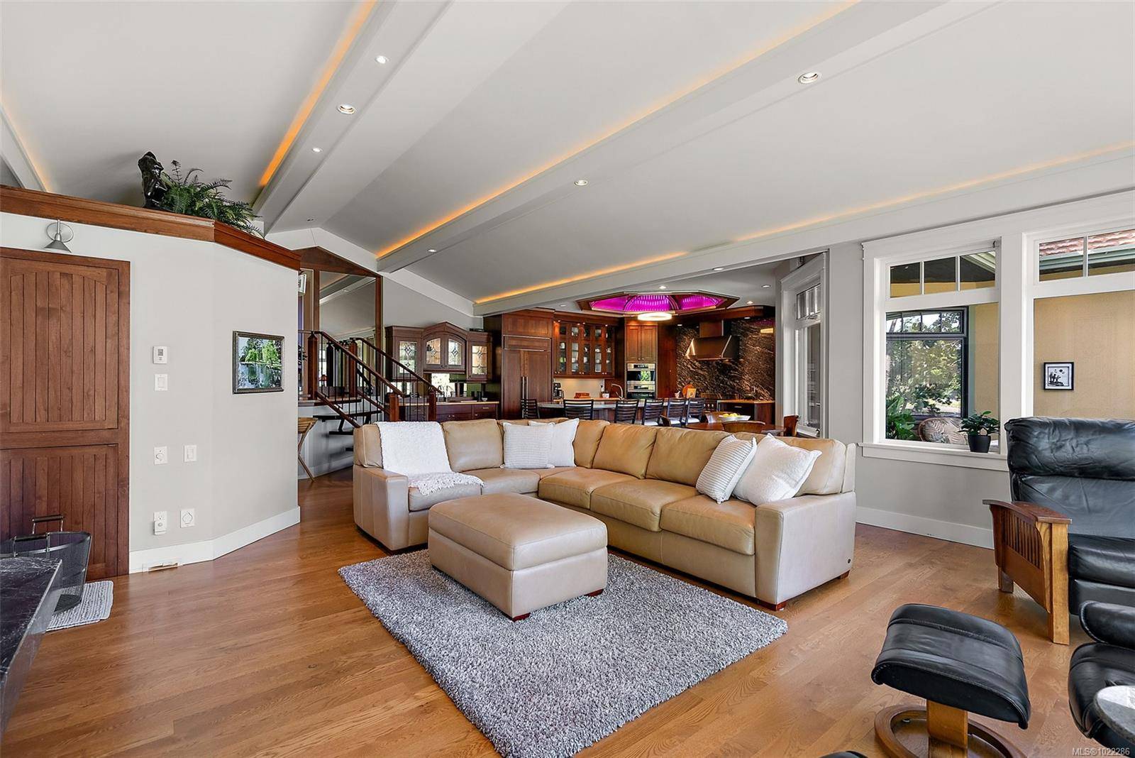 View Royal, BC V9B 1M7,2751 Shoreline Dr