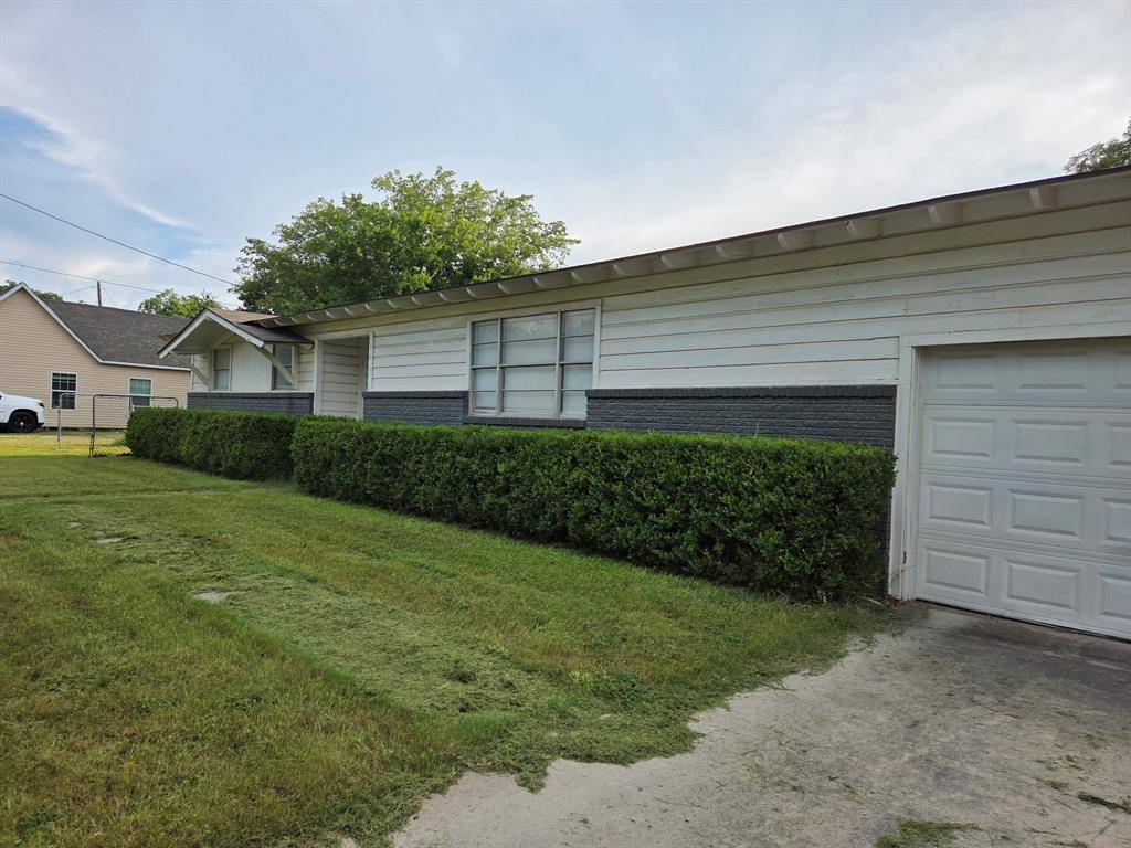 Chico, TX 76431,304 S Buffalo Street