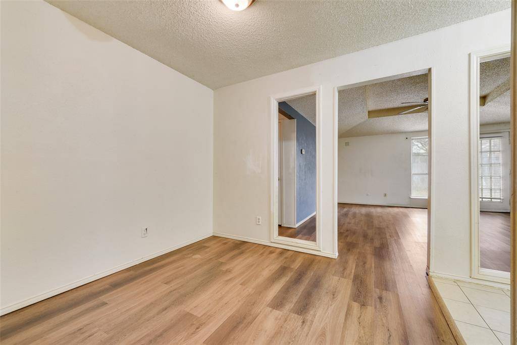 Mesquite, TX 75150,2523 Beverly Hills Lane